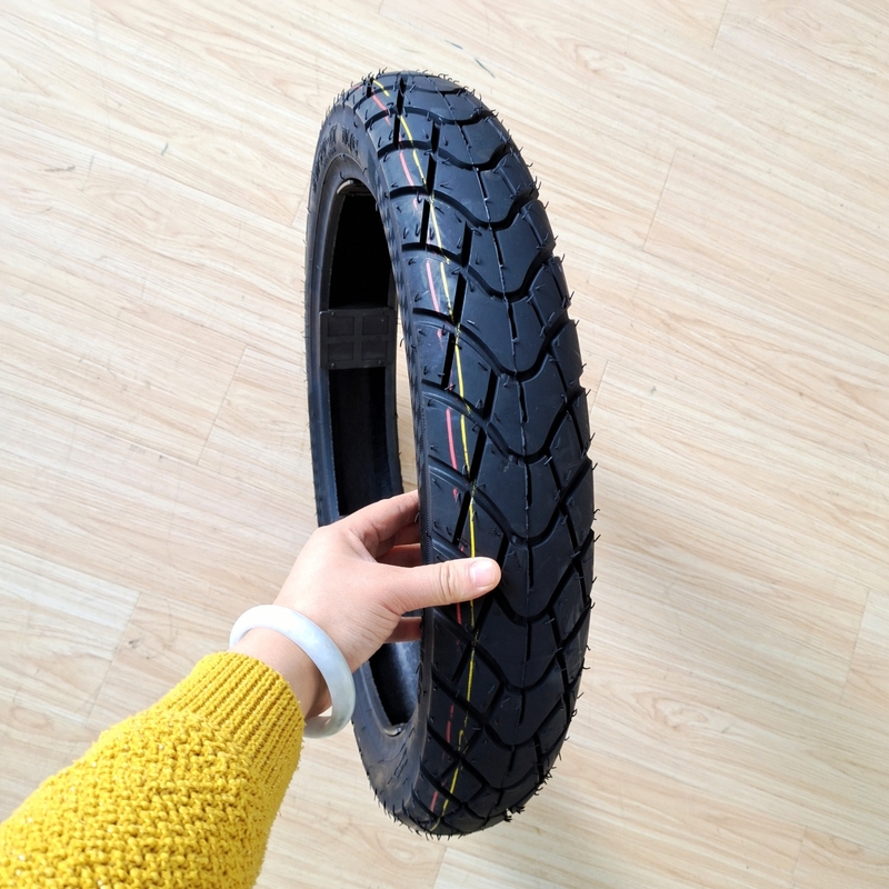 Nature Rubber Steel Nylon Motorcycle Tire 90/90-17 voor de Zuid-Amerikaanse markten op zijn best