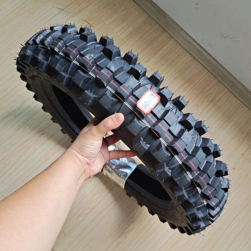 OEM Acceptabele Super Motorcycle band 110/100-18 gemaakt van natuur rubber staal nylon