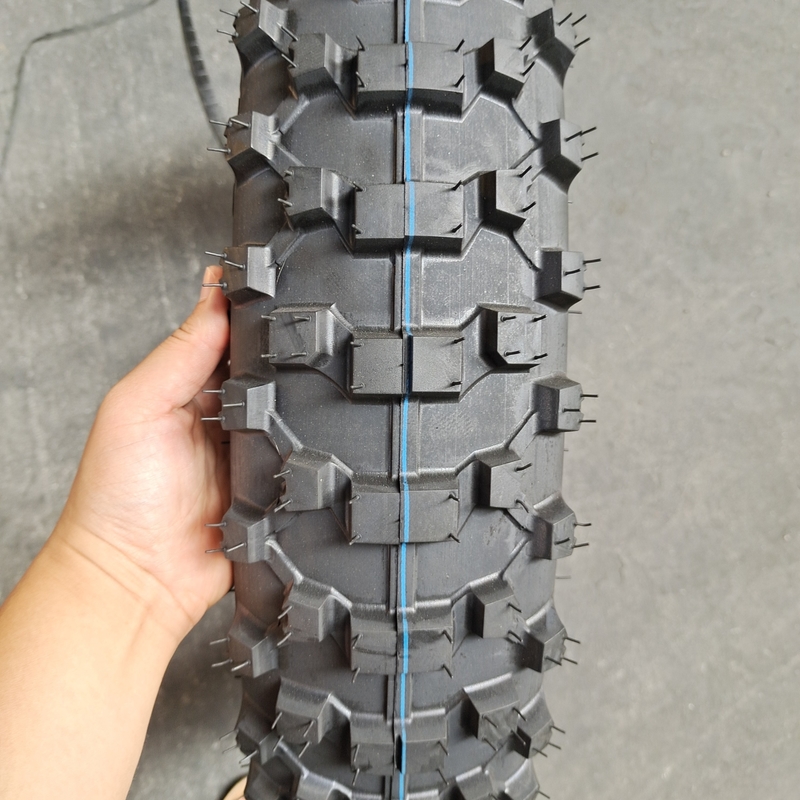 Motorfietsband 120/80-18 Buisloze band met 35% tot 55% rubbergehalte en OEM aanvaardbaar