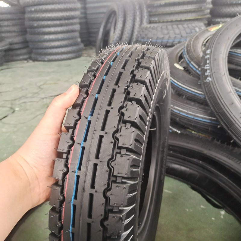 Vervang je Bajaj driewielers motorwielband 4.00-8 door een 1.