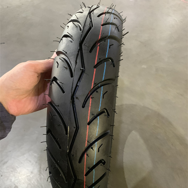 35% tot 55% rubbergehalte Herschel motorfietsbanden 3,50-10 voor klantvereisten