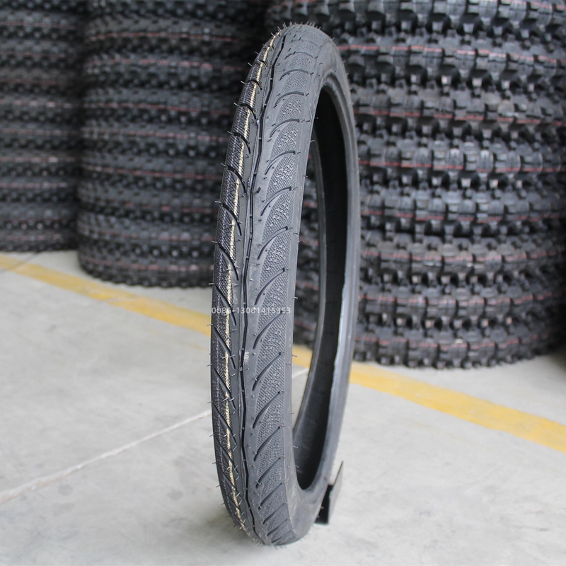 17 inch Motorfietsbanden en wielen Rubberen buizenbanden Buisloze banden 2.25-17 2.50-17