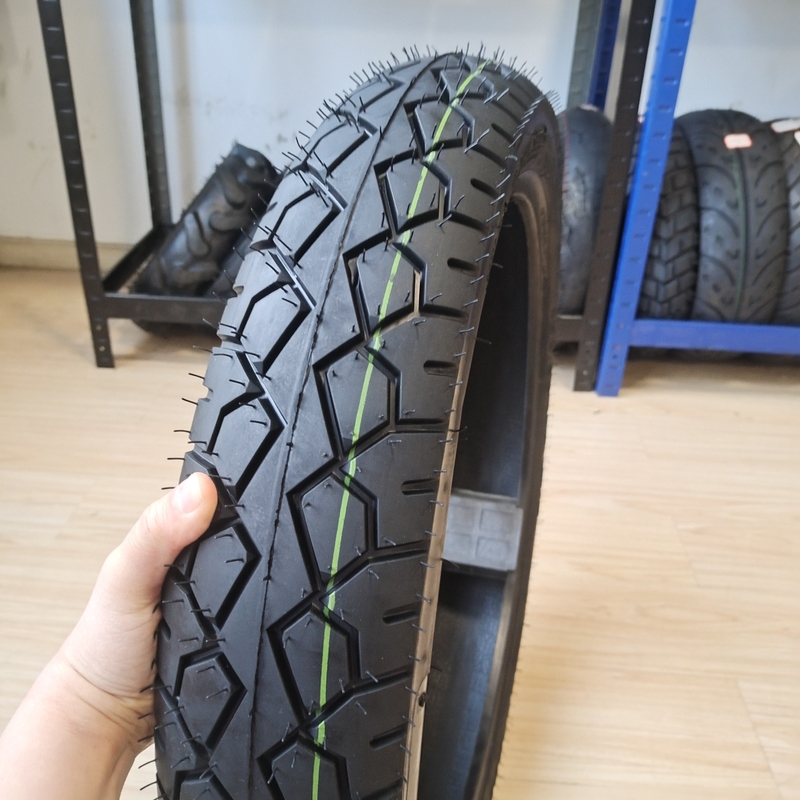 10090-18 TL Motorfietsband met natuur rubber staal nylon materiaal en OEM acceptatie