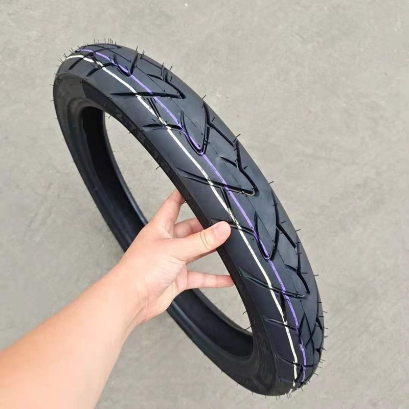 2.75-18 Motorfietsbanden voor met een hoog natuurrubber percentage en Qingdao Port Delivery