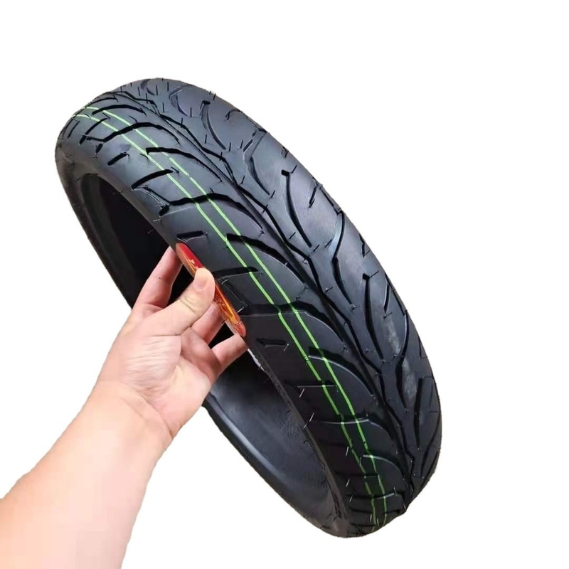 Treksterkte 10,5 Afrikaanse markt Motorfietsband 100/80-17 Natuurrubber motorbanden
