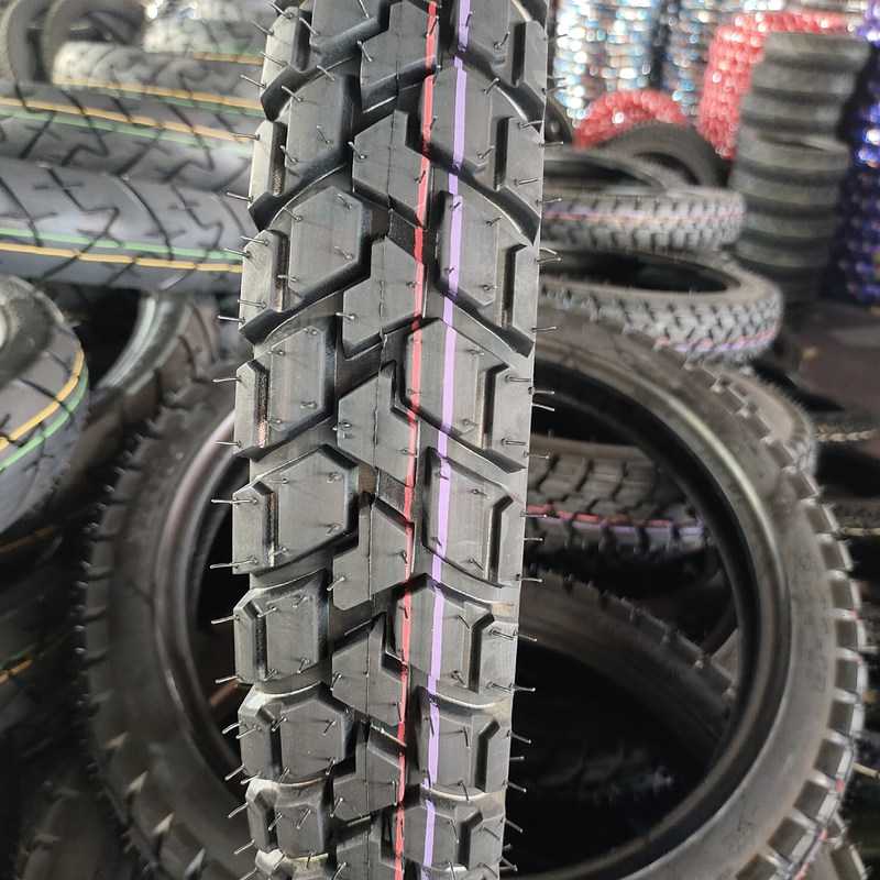 Goedkope motorwielen en banden 110/90-17 TL voor de Afrikaanse markt