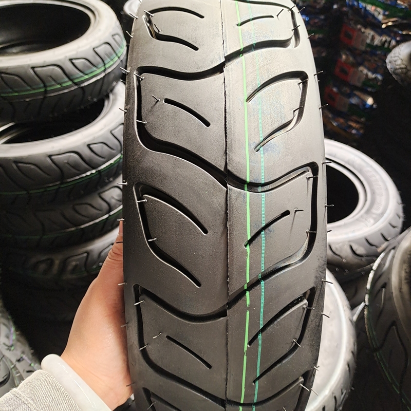 5000 stuks per dag Productiecapaciteit 13 inch buisloze 130/70-13 motorfietsband
