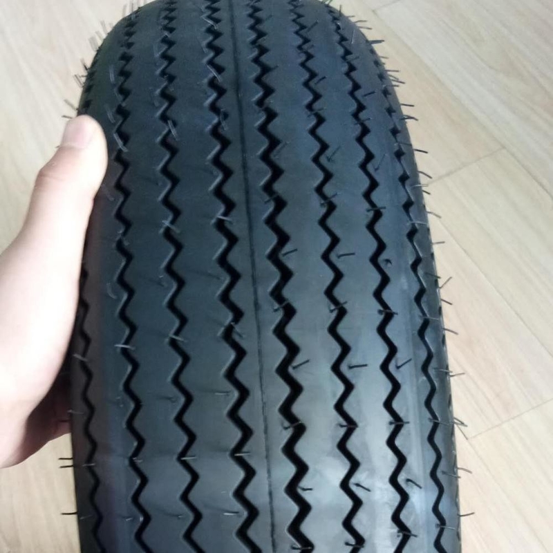4.50-18 4.00-19 170/80-15 Motorfietsbanden voor Harley binnen 6,7-9 kg en bandenkasten